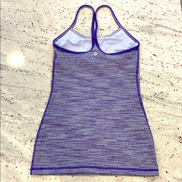 Lululemon workout tank. Size 4. - Picture 2 of 4